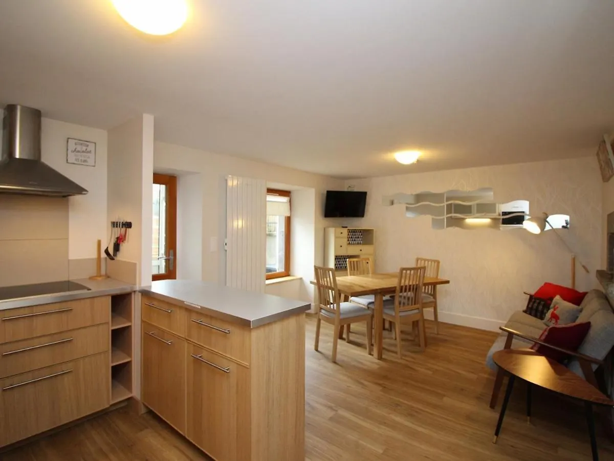 Le Mont-Dore : Appartement 3 Pieces Avec Terrasse Et Wifi A 300M Des Thermes - Fr-1-608-204 0*, Le Mont-Dore France